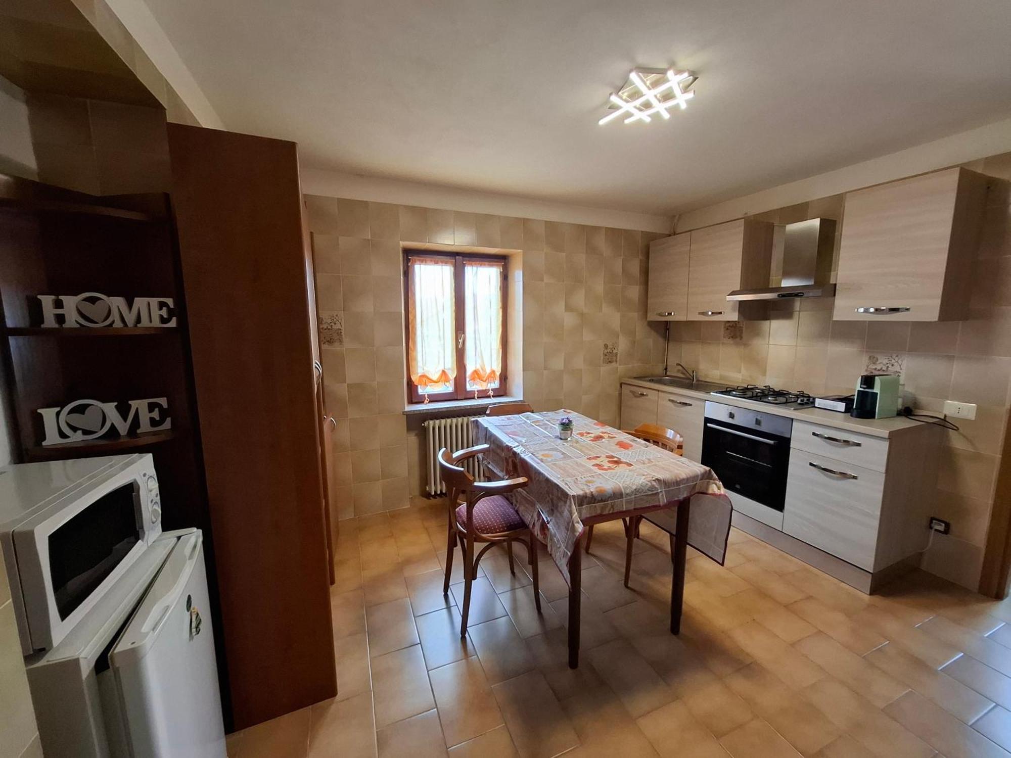 Mamma Mia Bed And Breakfast Uggiate-Trevano Bilik gambar